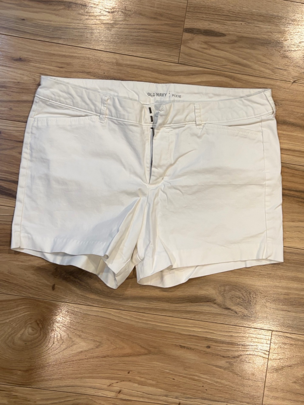 Old Navy White Shorts 10